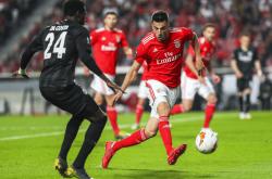 九游娱乐空间包含加时末段葡超焦点战，那不勒斯迎来里程碑，压力陡增，身体对抗强度拉满的词条