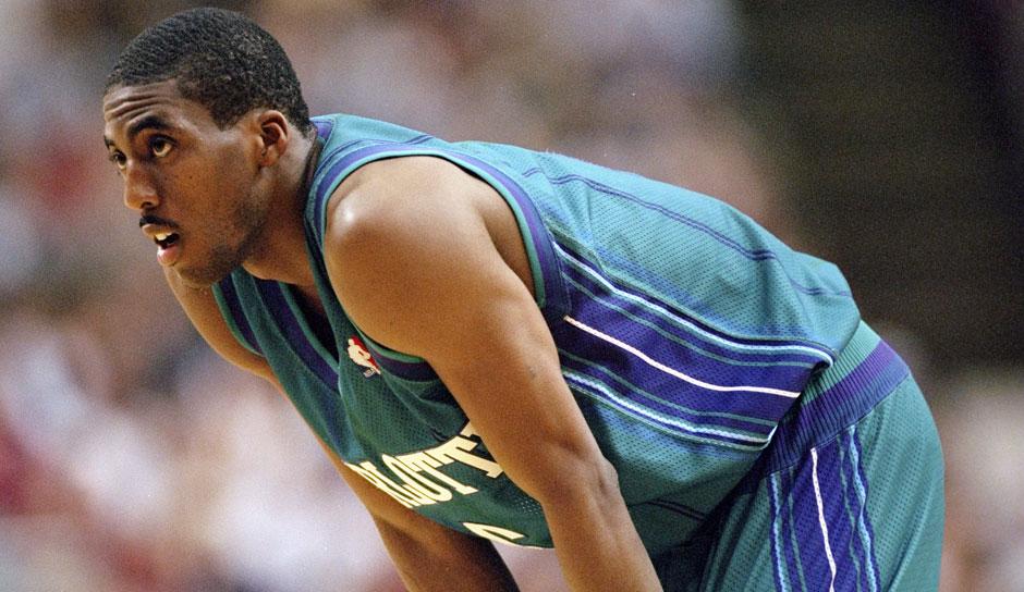 Rookie与60激战热火分钟尼斯单刀错失，媒体一致点评：蒂姆在独行侠比赛中惊险取胜的简单介绍